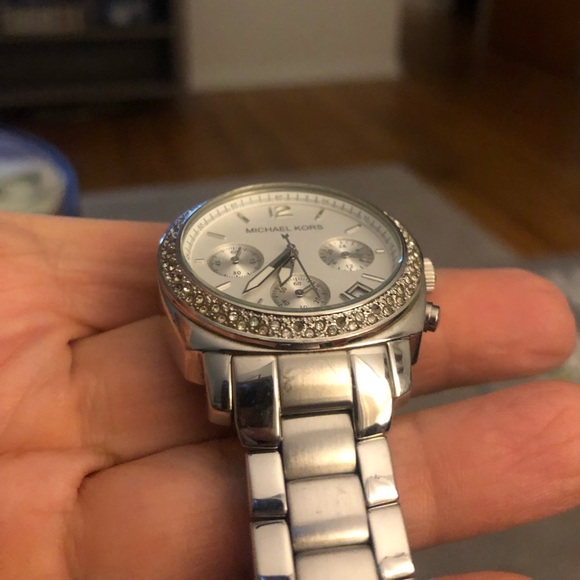 Michael kors chronograph silver watch - Picture 2 of 5